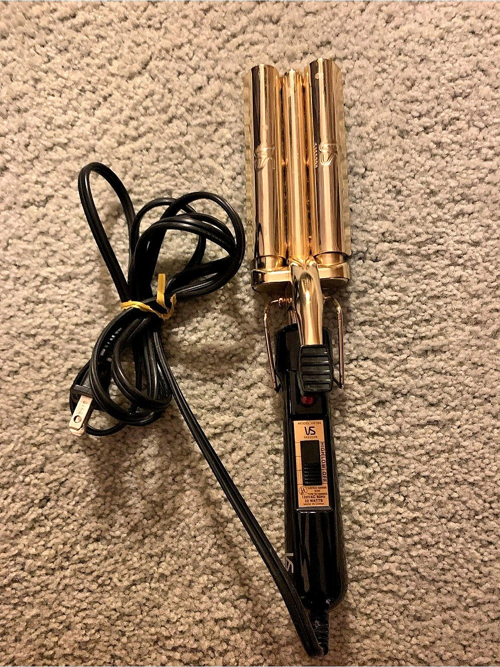 Vidal Sassoon Crimping Iron Black Gold